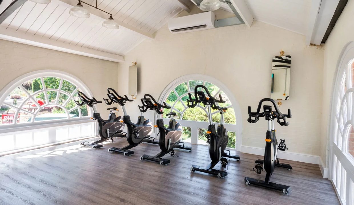 trent-park-gallery-lawn-club-4_02072025