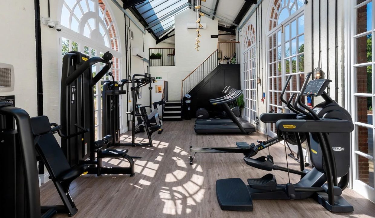 trent-park-gallery-lawn-club-5_02072025